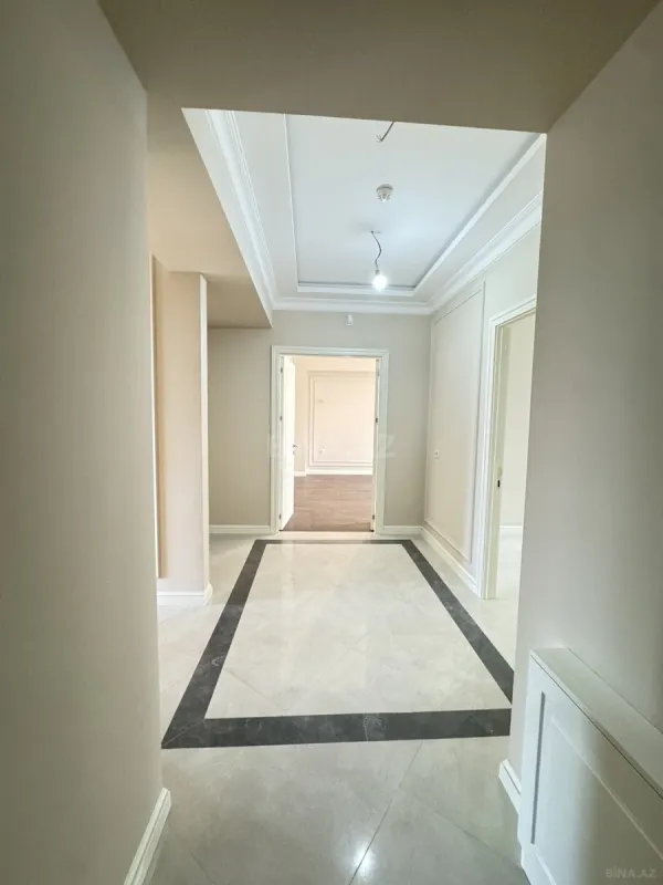 Satılır 3 otaqlı mənzil 128 m²