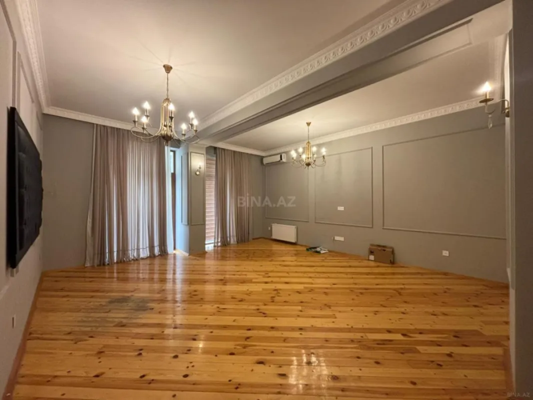 Kirayə verilir 3 otaqlı ofis 140 m²