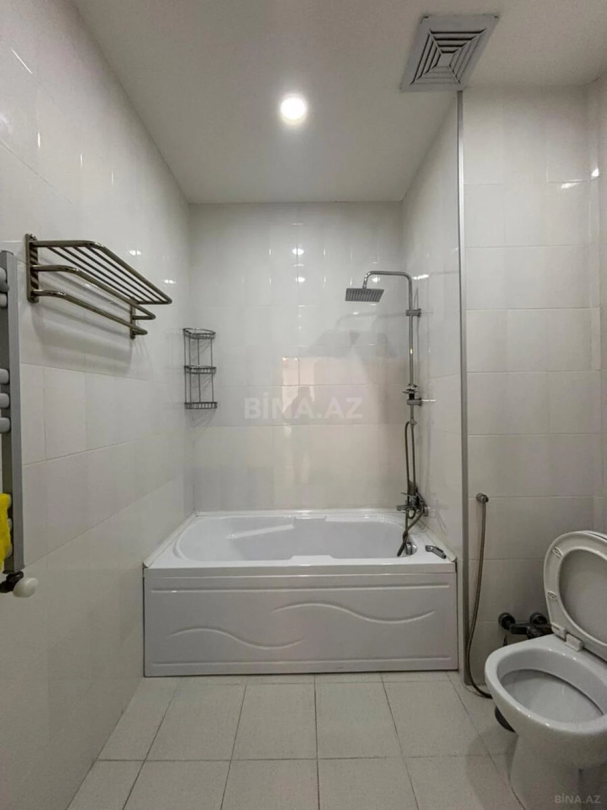 Kirayə verilir 3 otaqlı ofis 140 m²