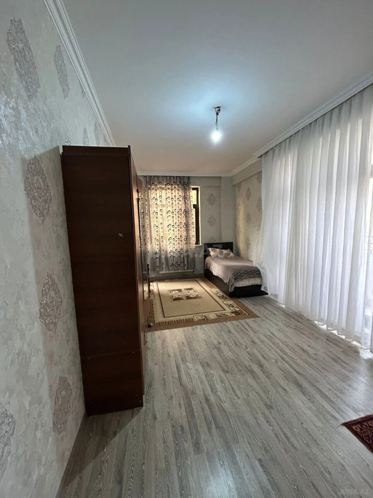 Satılır 3 otaqlı mənzil 105 m²