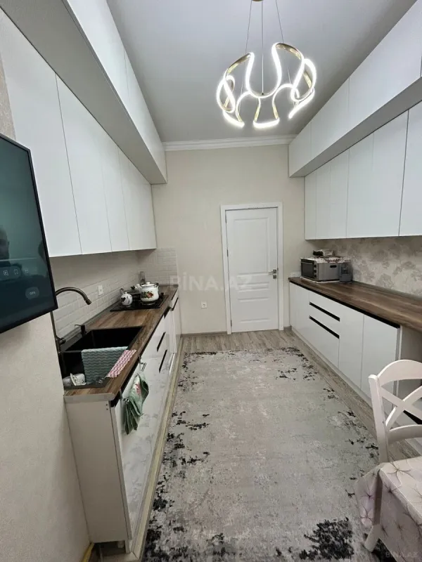 Satılır 3 otaqlı mənzil 105 m²