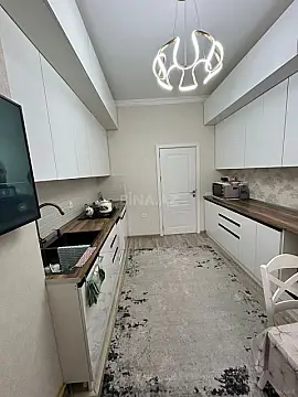 Satılır 3 otaqlı mənzil 105 m²
