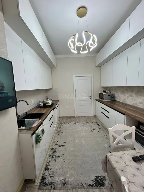 Satılır 3 otaqlı mənzil 105 m²