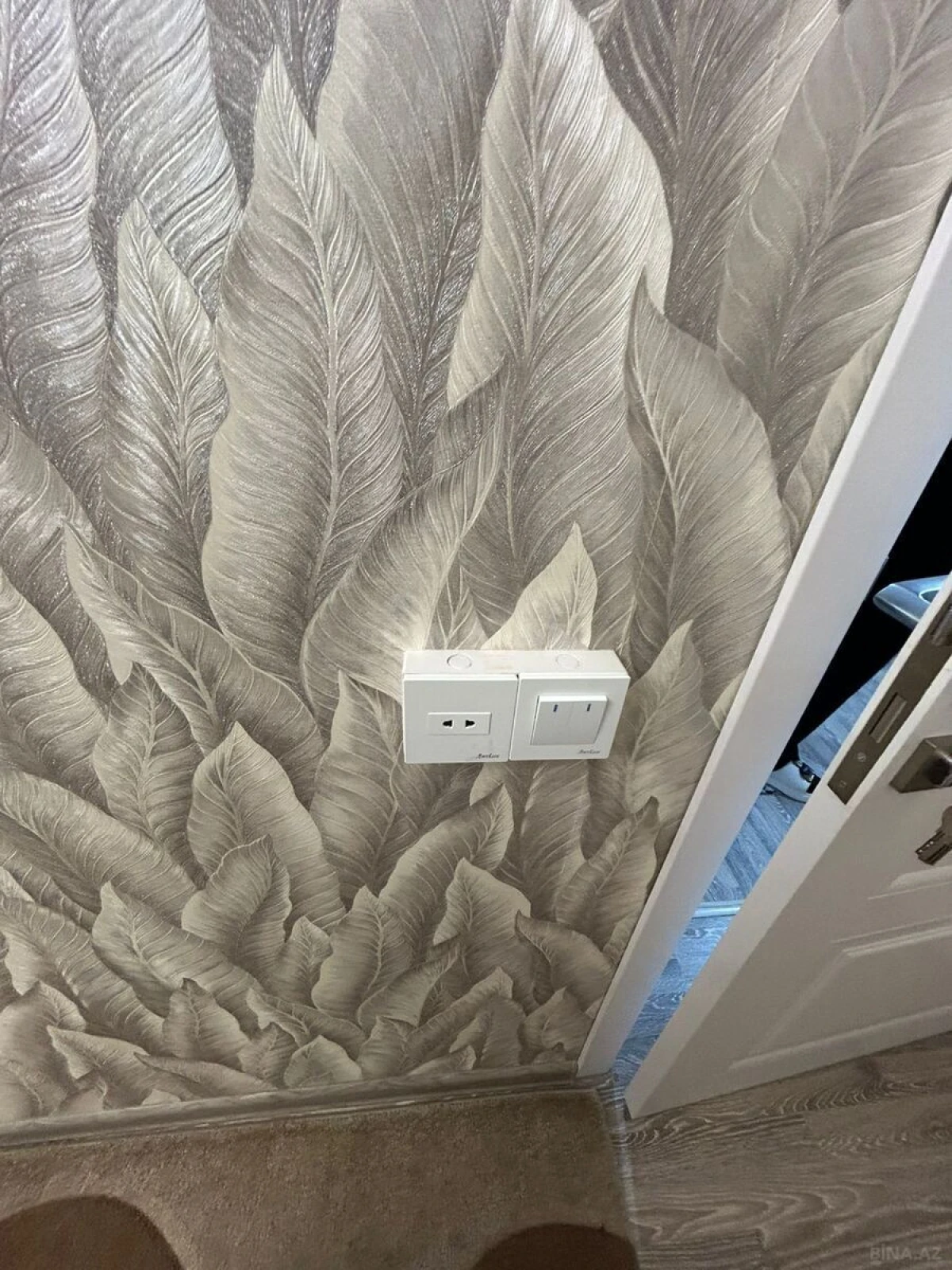 Satılır 3 otaqlı mənzil 105 m²