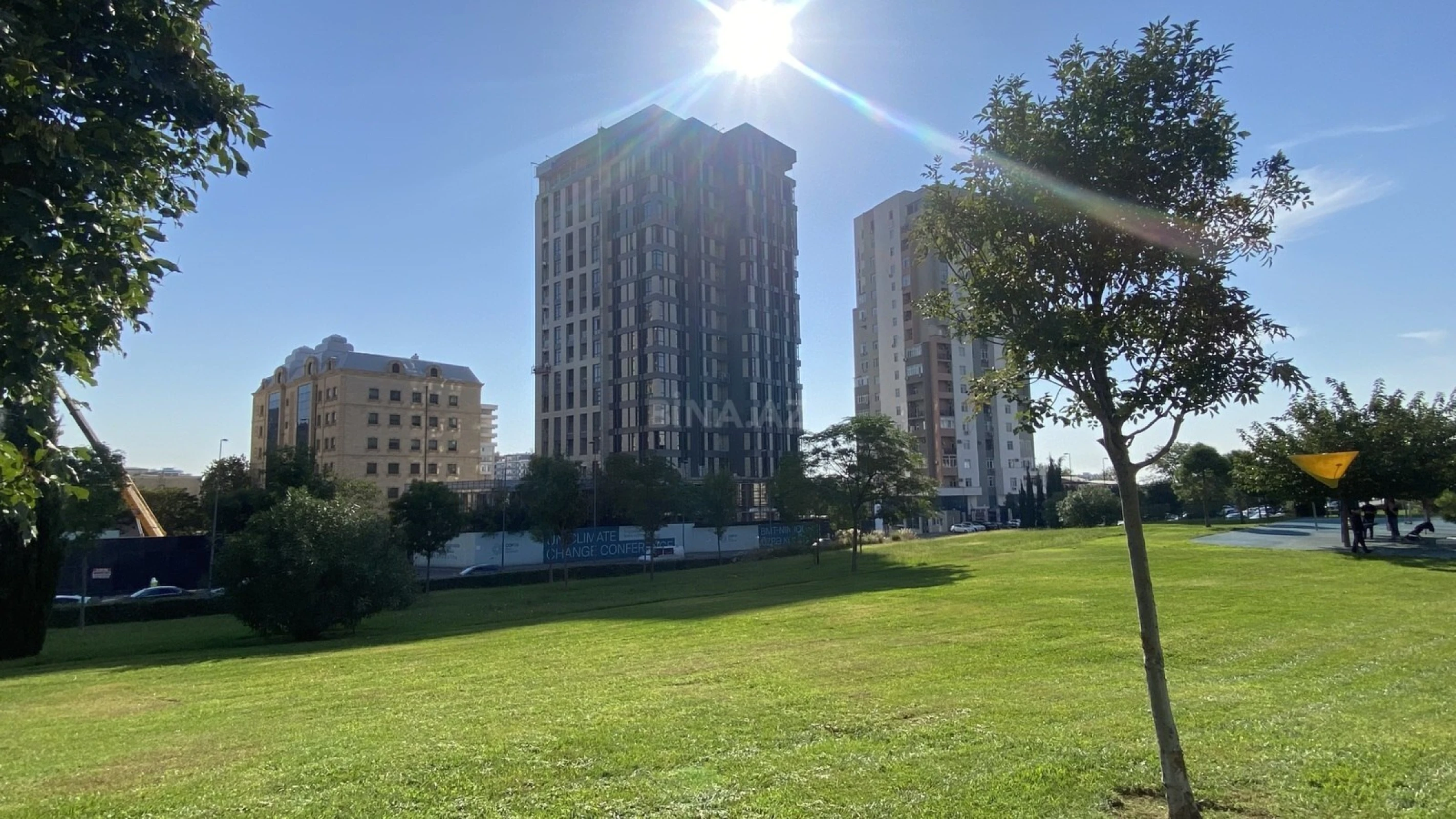 Satılır 2 otaqlı mənzil 72 m²