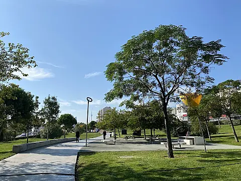 Satılır 2 otaqlı mənzil 72 m²