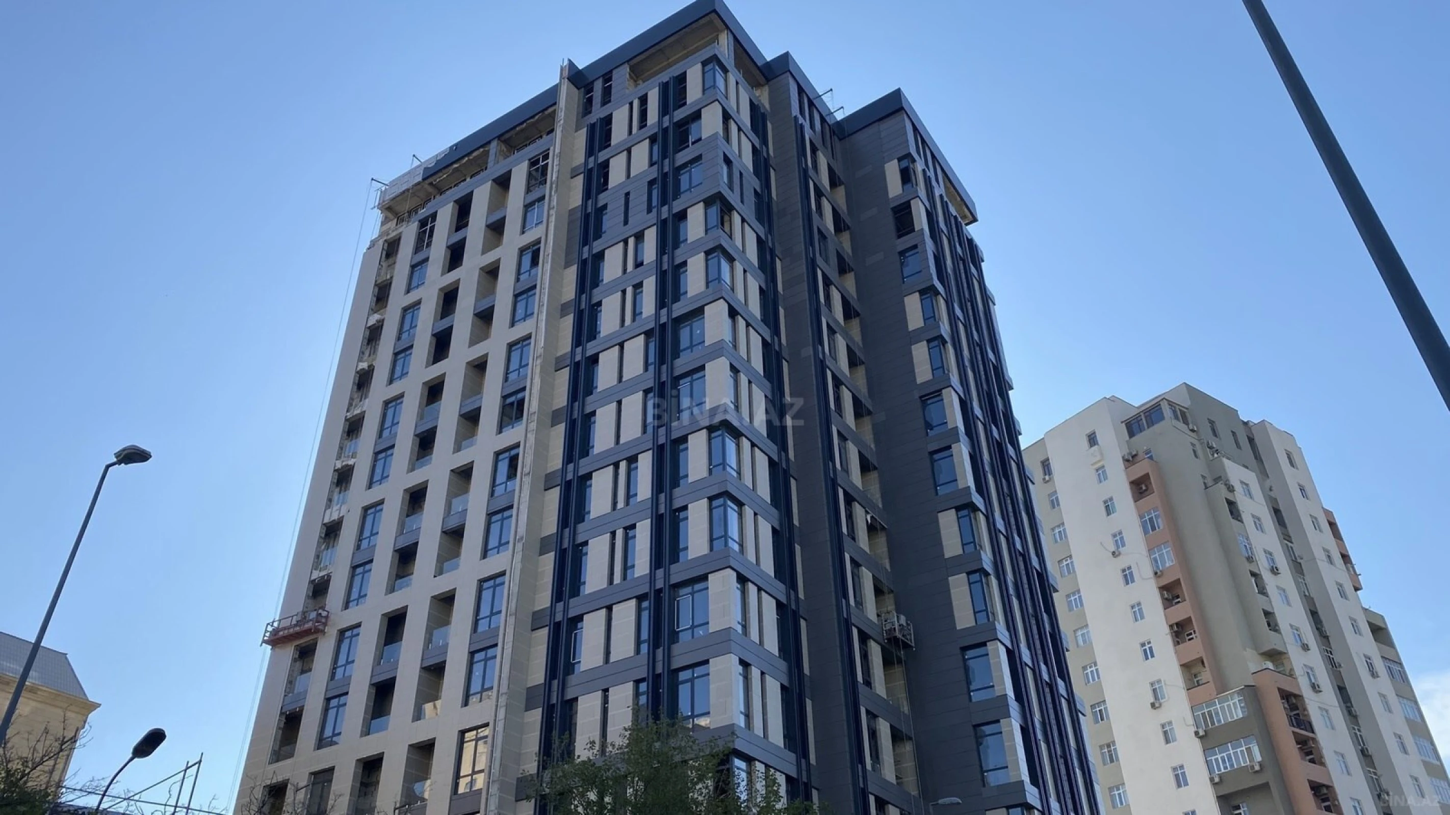 Satılır 2 otaqlı mənzil 72 m²