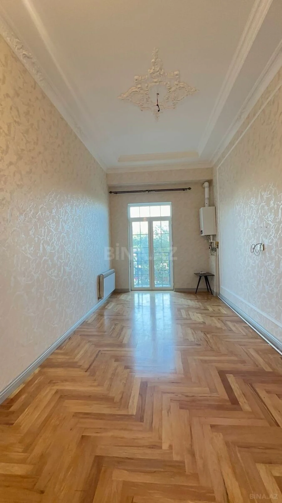 Satılır 2 otaqlı mənzil 63 m²