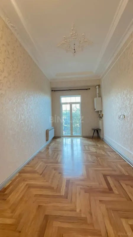 Satılır 2 otaqlı mənzil 63 m²