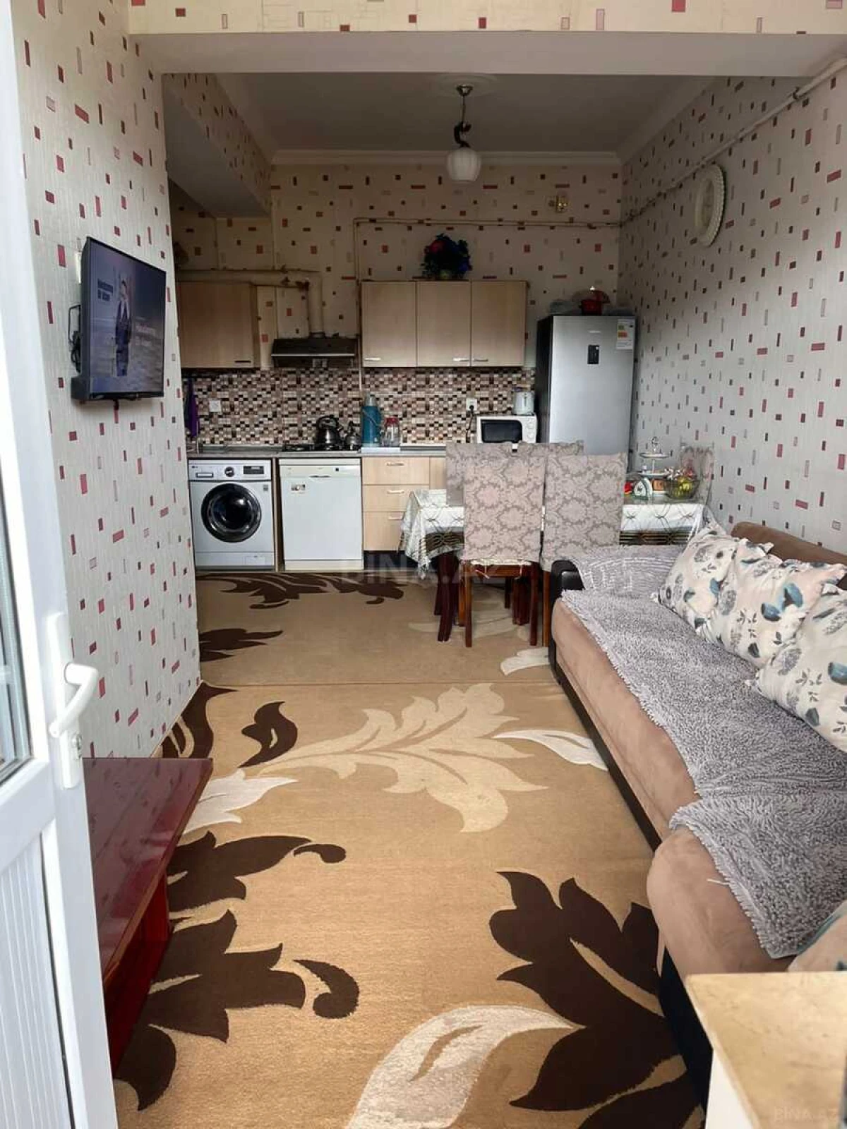 Satılır 3 otaqlı mənzil 118 m²