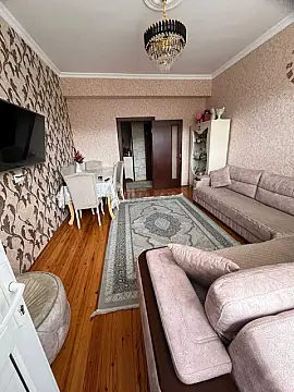 Satılır 3 otaqlı mənzil 118 m²