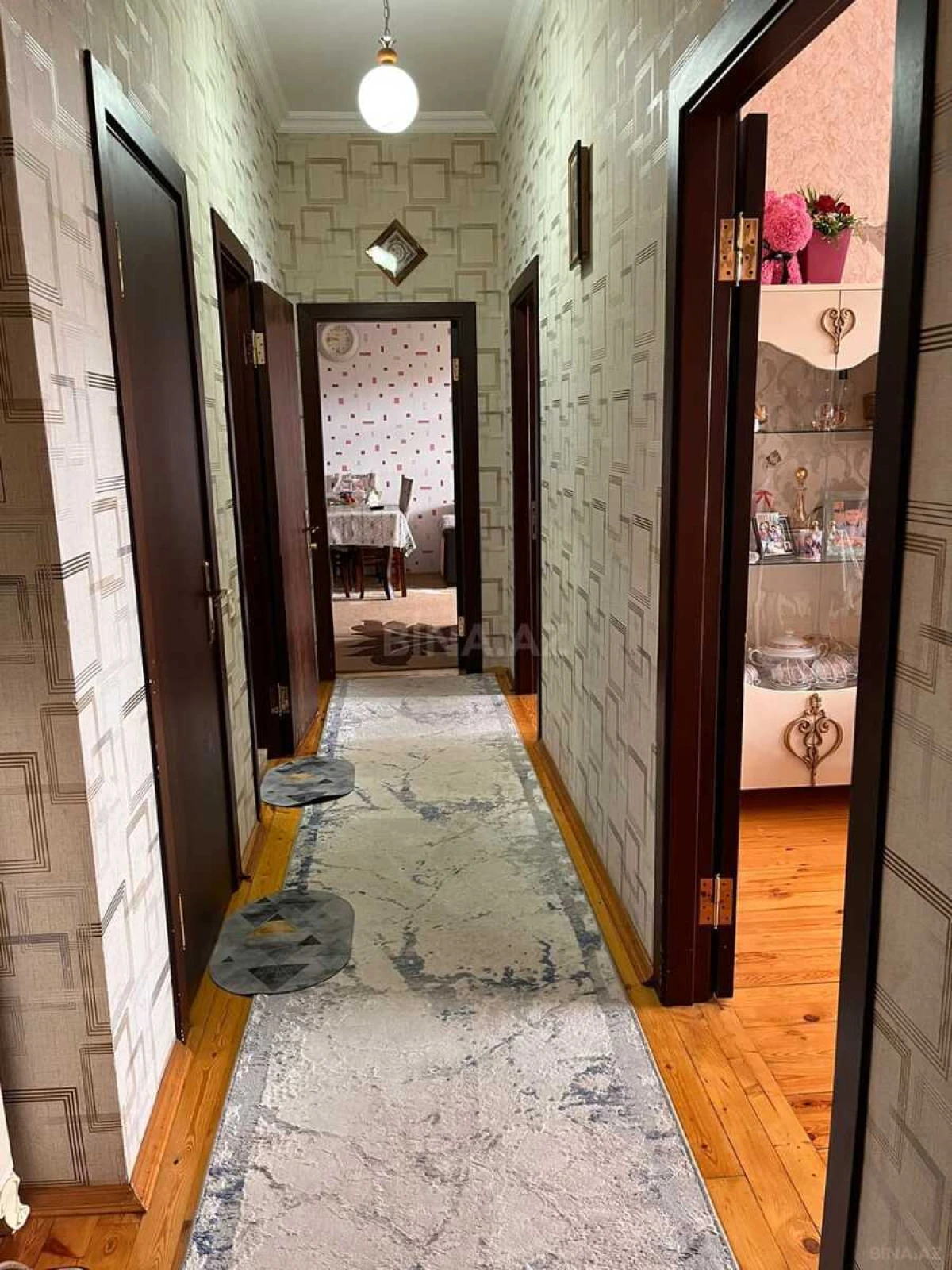 Satılır 3 otaqlı mənzil 118 m²