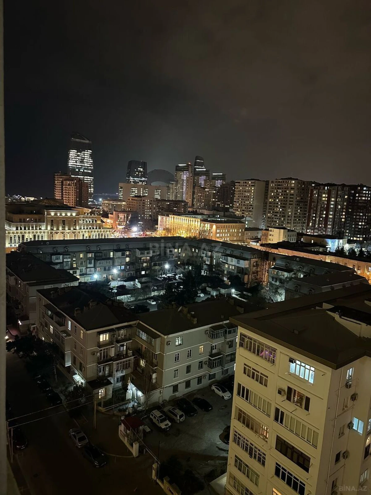 Kirayə verilir 2 otaqlı mənzil 80 m²