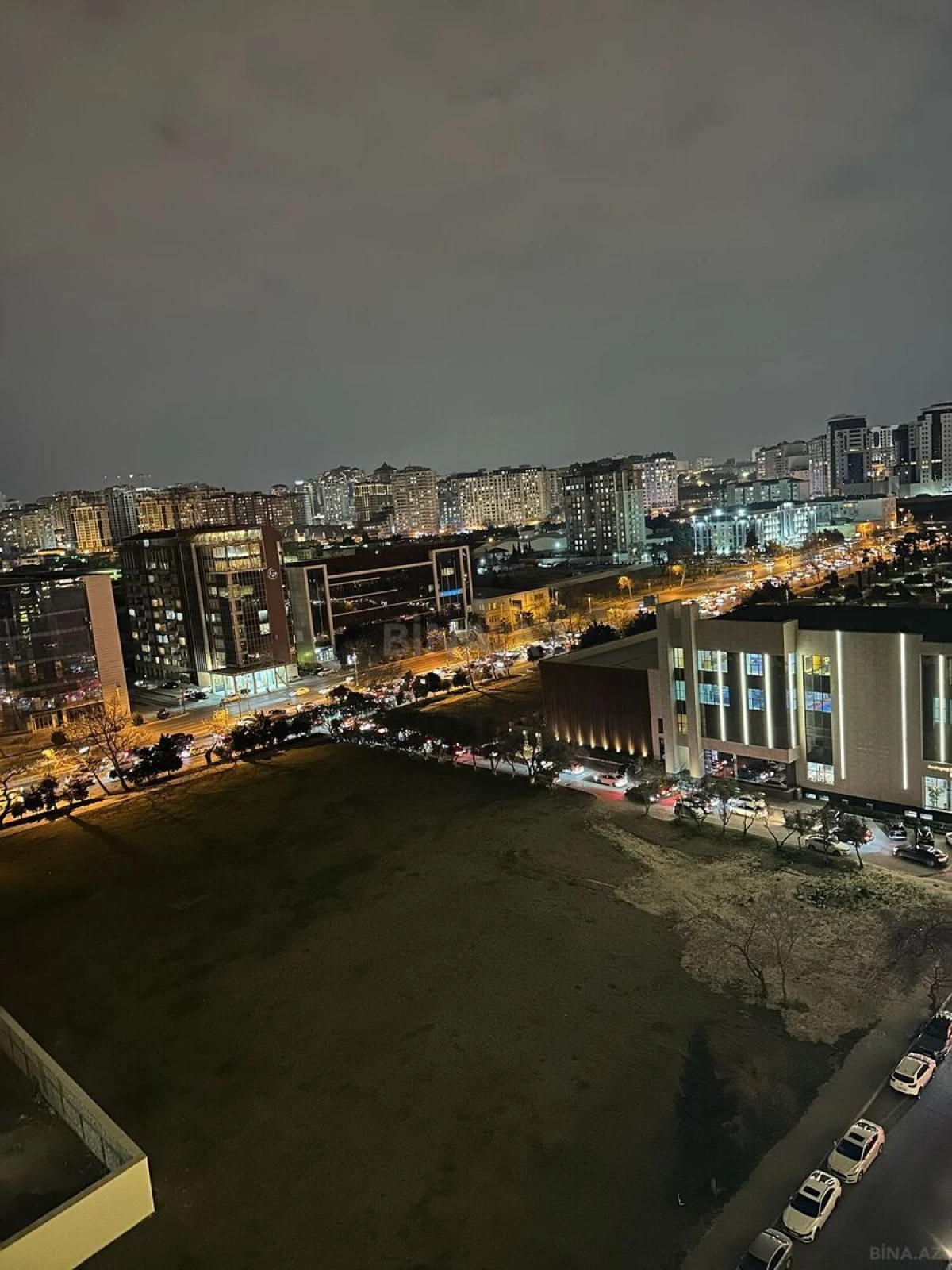 Kirayə verilir 2 otaqlı mənzil 80 m²