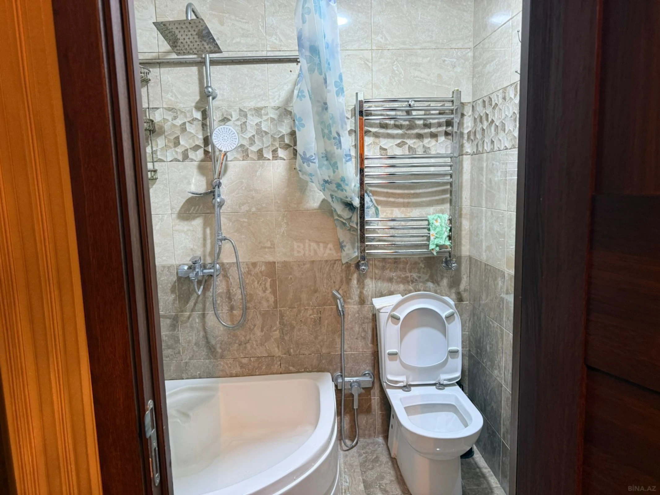 Kirayə verilir 2 otaqlı mənzil 60 m²