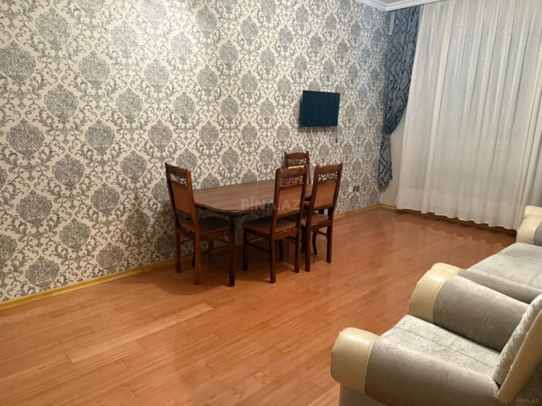Kirayə verilir 2 otaqlı mənzil 60 m²