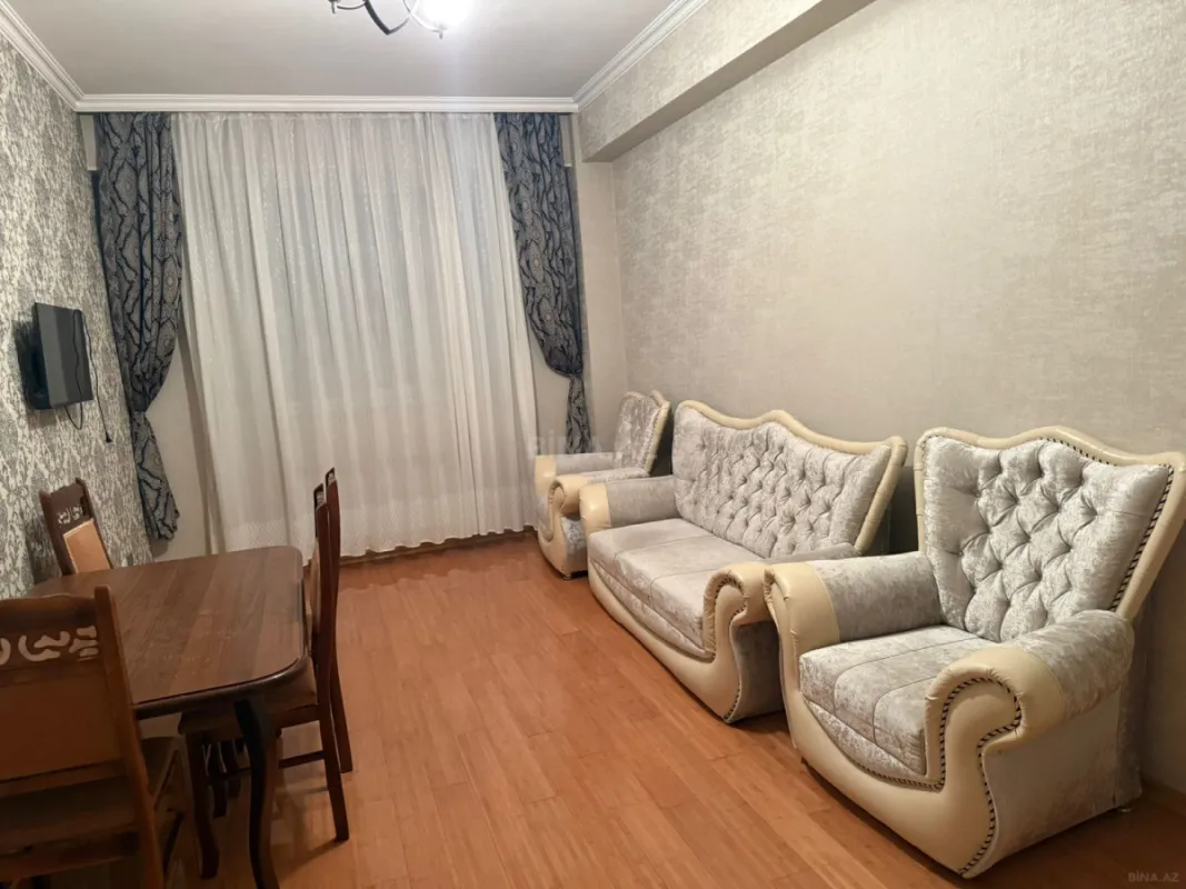 Kirayə verilir 2 otaqlı mənzil 60 m²