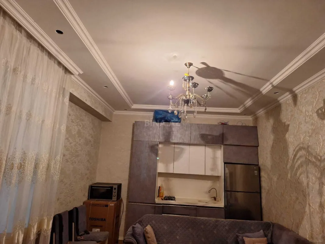 Satılır 2 otaqlı mənzil 67 m²