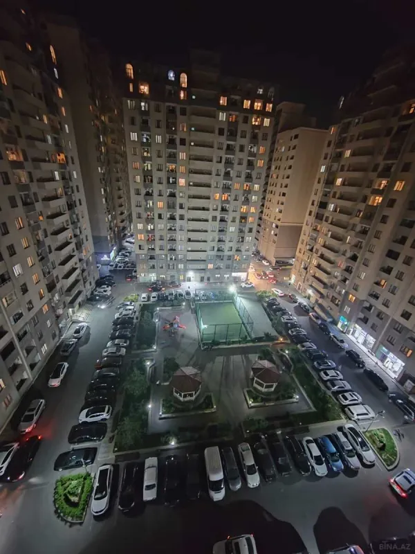Satılır 2 otaqlı mənzil 67 m²