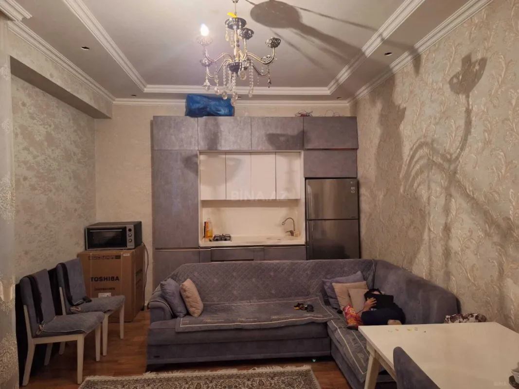 Satılır 2 otaqlı mənzil 67 m²