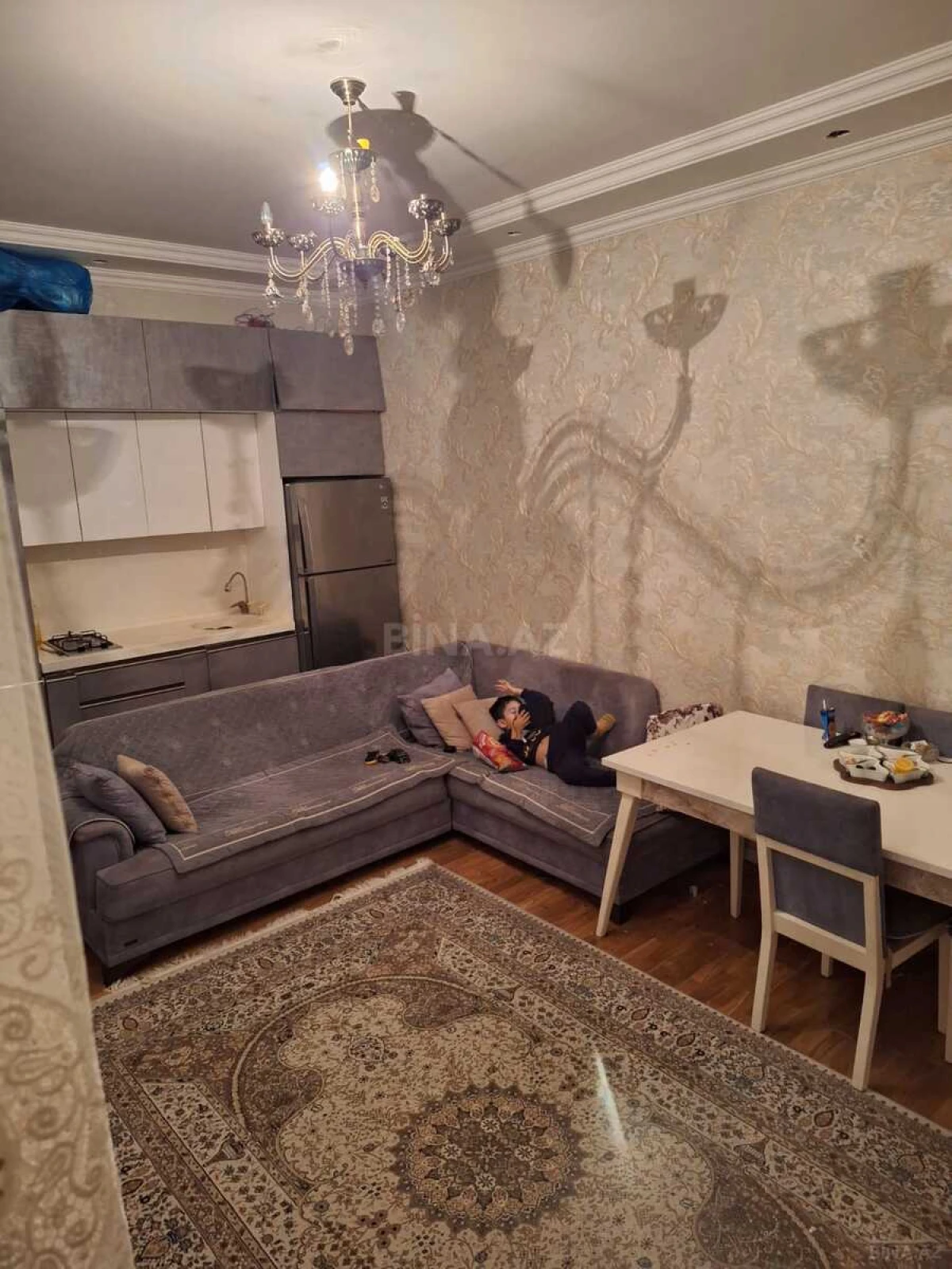 Satılır 2 otaqlı mənzil 67 m²