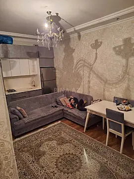 Satılır 2 otaqlı mənzil 67 m²