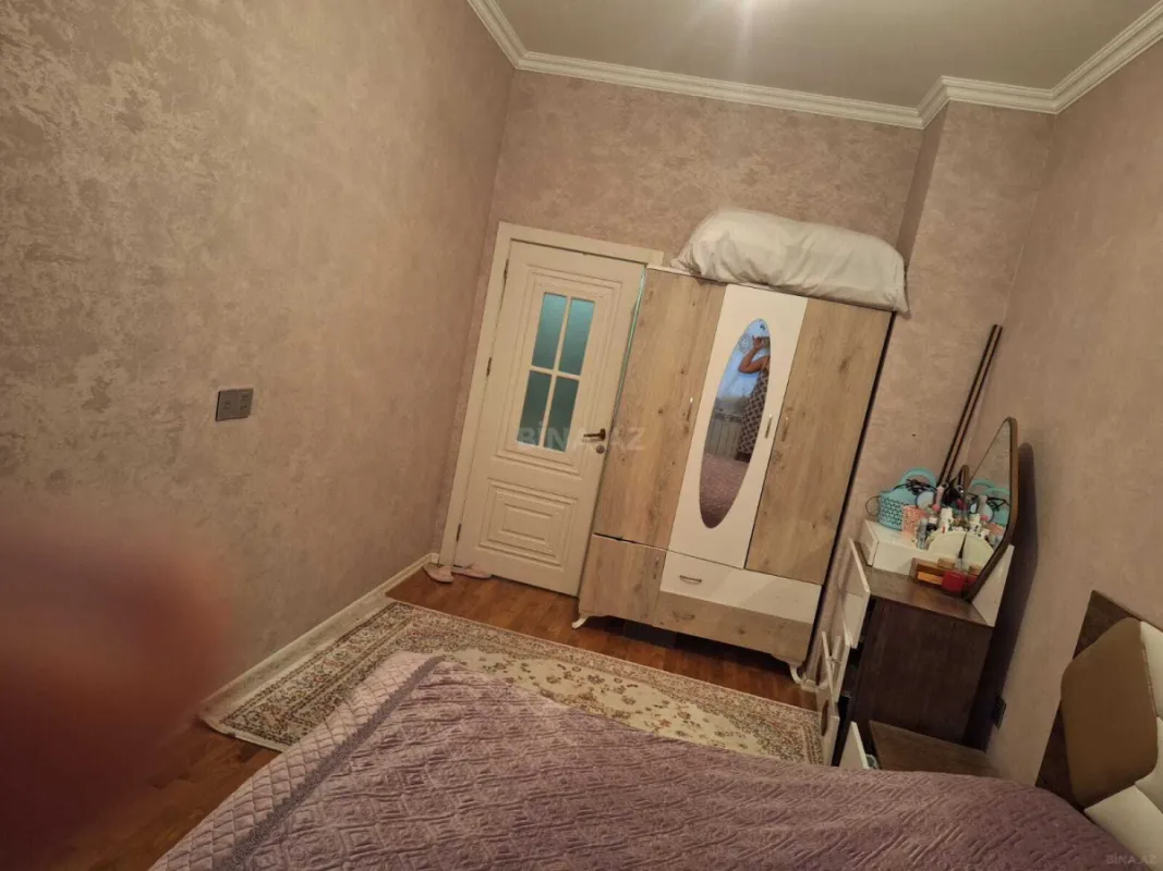 Satılır 2 otaqlı mənzil 67 m²