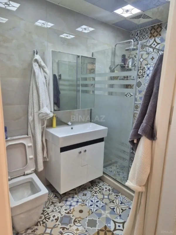 Satılır 2 otaqlı mənzil 70 m²