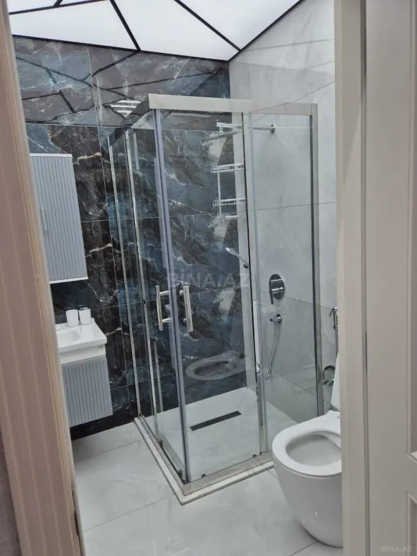 Kirayə verilir 3 otaqlı mənzil 95 m²