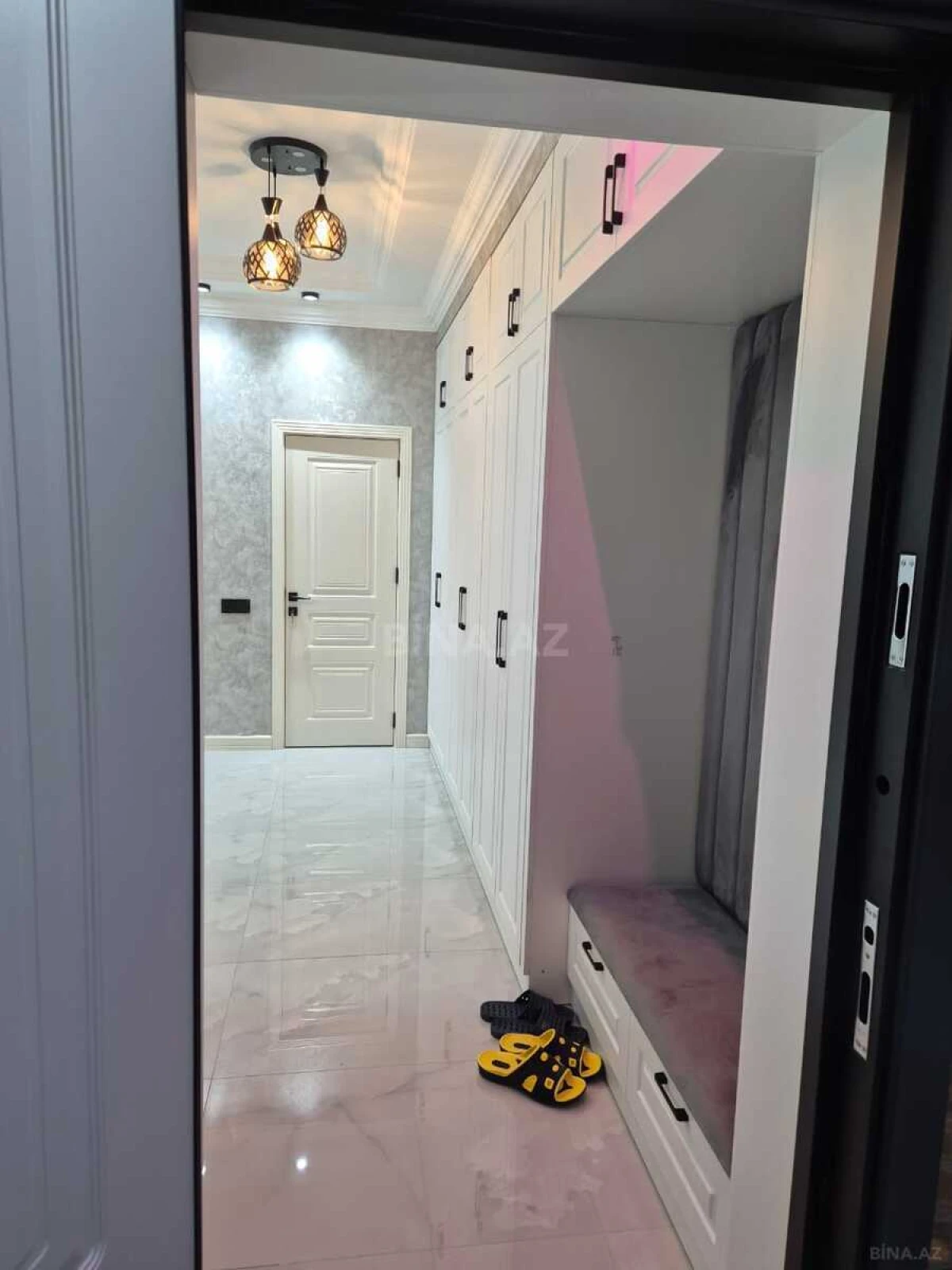 Kirayə verilir 3 otaqlı mənzil 95 m²