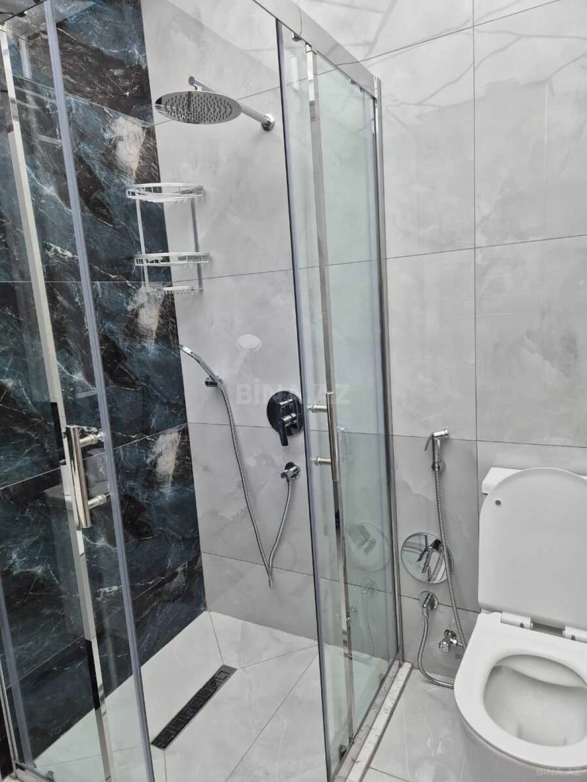 Kirayə verilir 3 otaqlı mənzil 95 m²