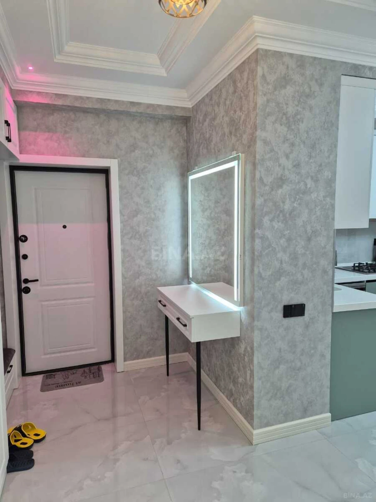 Kirayə verilir 3 otaqlı mənzil 95 m²