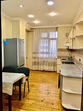 Satılır 3 otaqlı mənzil 110 m² — Bakı, Memar Əcəmi yanı 3 otaq 110.00 m²
