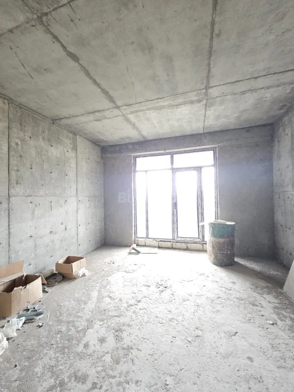 Satılır 1 otaqlı mənzil 52 m²