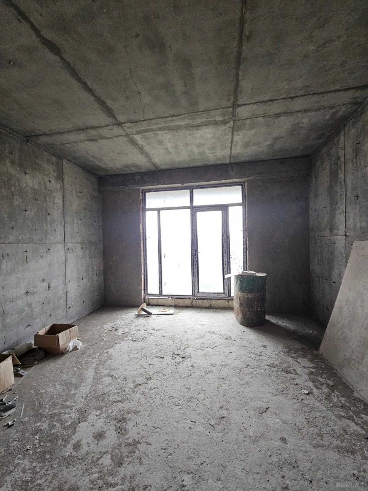 Satılır 1 otaqlı mənzil 52 m²