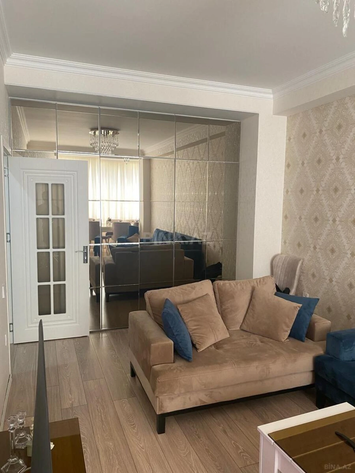 Satılır 2 otaqlı mənzil 57 m²
