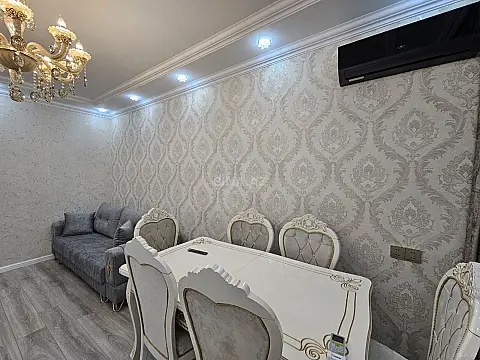 Satılır 2 otaqlı mənzil 53 m²