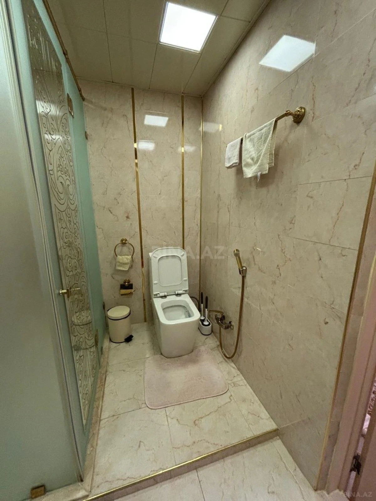 Satılır 2 otaqlı mənzil 94 m²