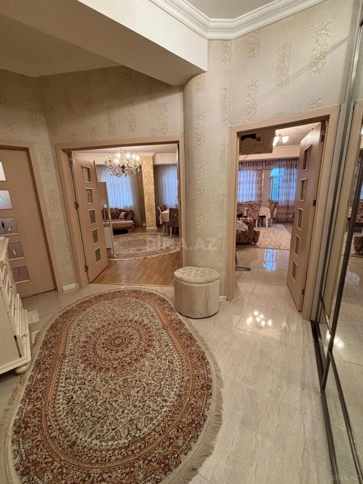 Satılır 2 otaqlı mənzil 94 m²