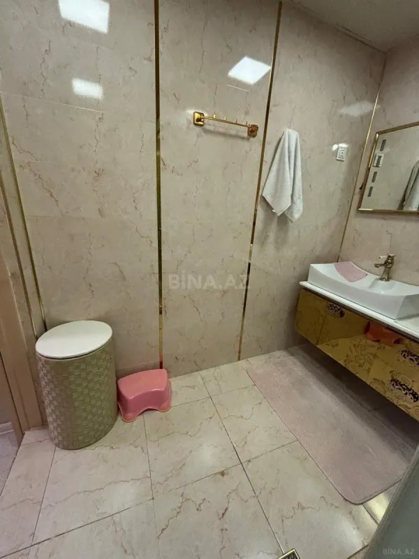 Satılır 2 otaqlı mənzil 94 m²