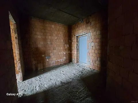 Satılır 3 otaqlı mənzil 157 m²