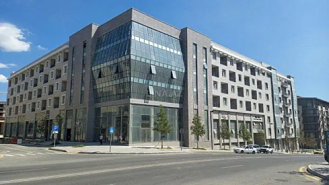 Satılır 5 otaqlı mənzil 262 m² — Bakı 5 otaq 262.00 m²