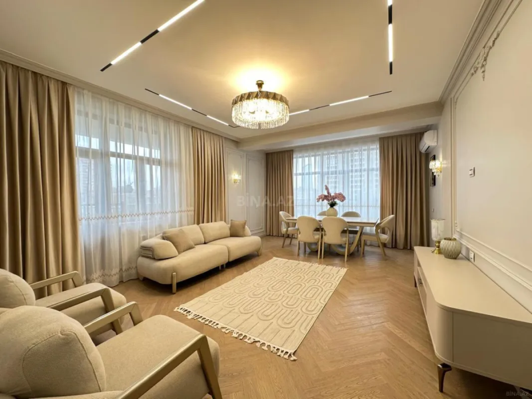 Satılır 3 otaqlı mənzil 112 m²