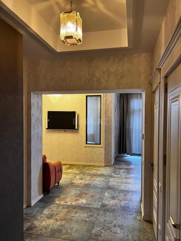 Kirayə verilir 2 otaqlı mənzil 55 m²