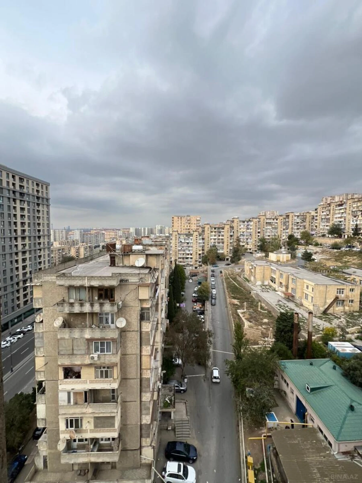 Satılır 3 otaqlı mənzil 83 m²