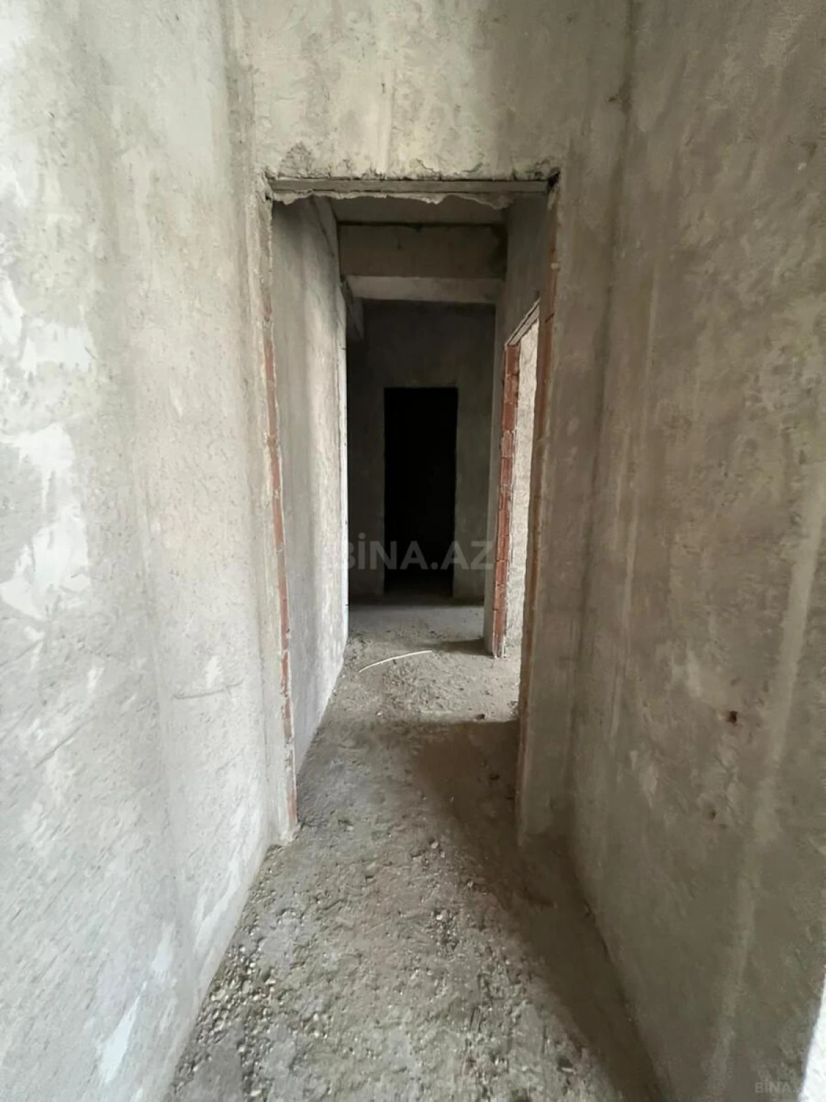 Satılır 3 otaqlı mənzil 83 m²