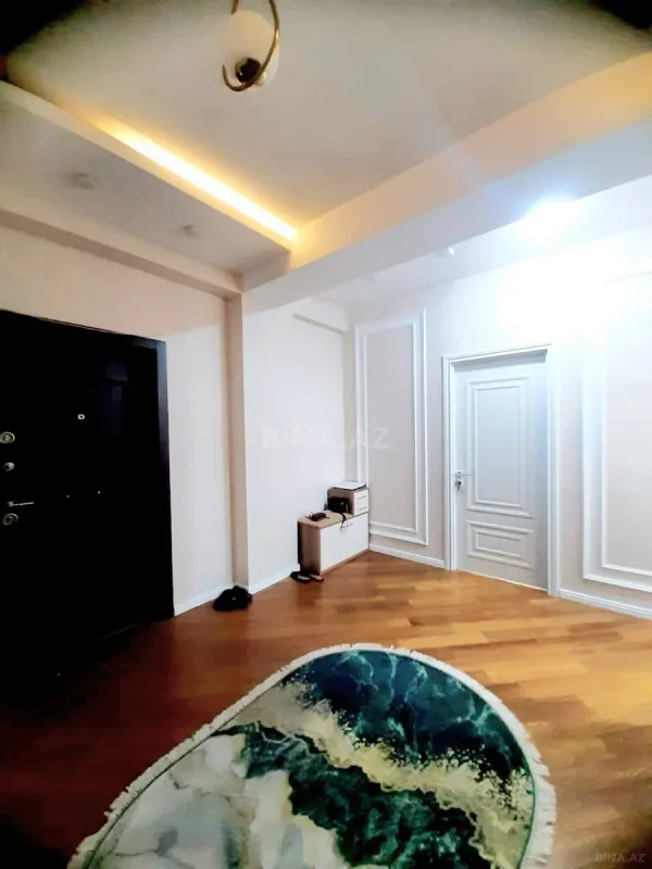 Kirayə verilir 2 otaqlı mənzil 90 m²