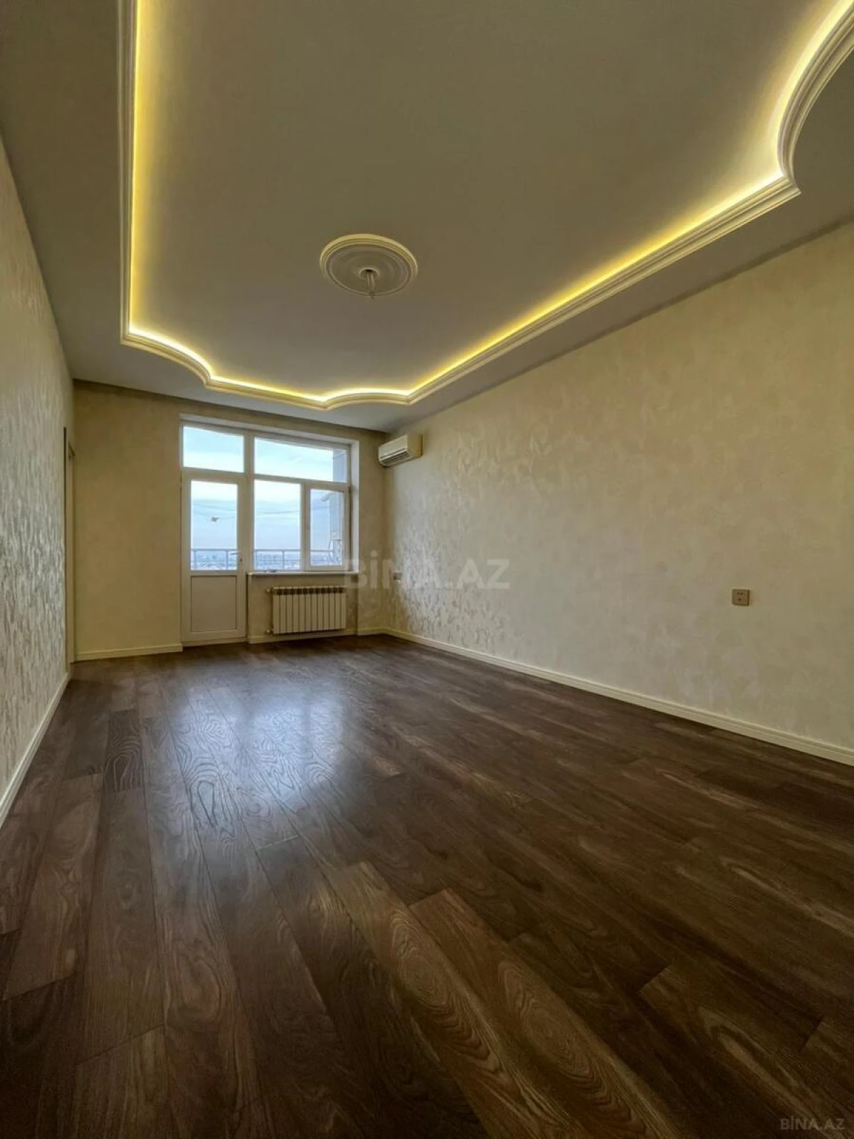 Satılır 2 otaqlı mənzil 65 m²