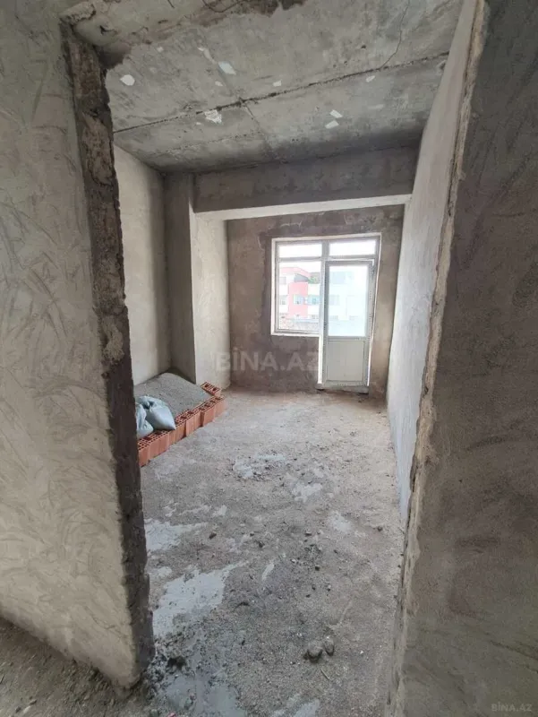 Satılır 3 otaqlı mənzil 142.8 m²