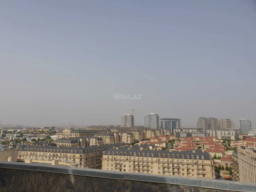 Satılır 3 otaqlı mənzil 142.8 m²